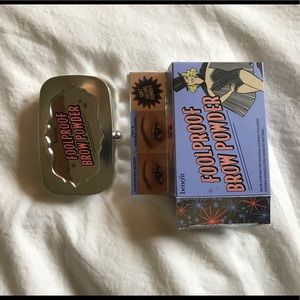 Benefit foolproof brow powder